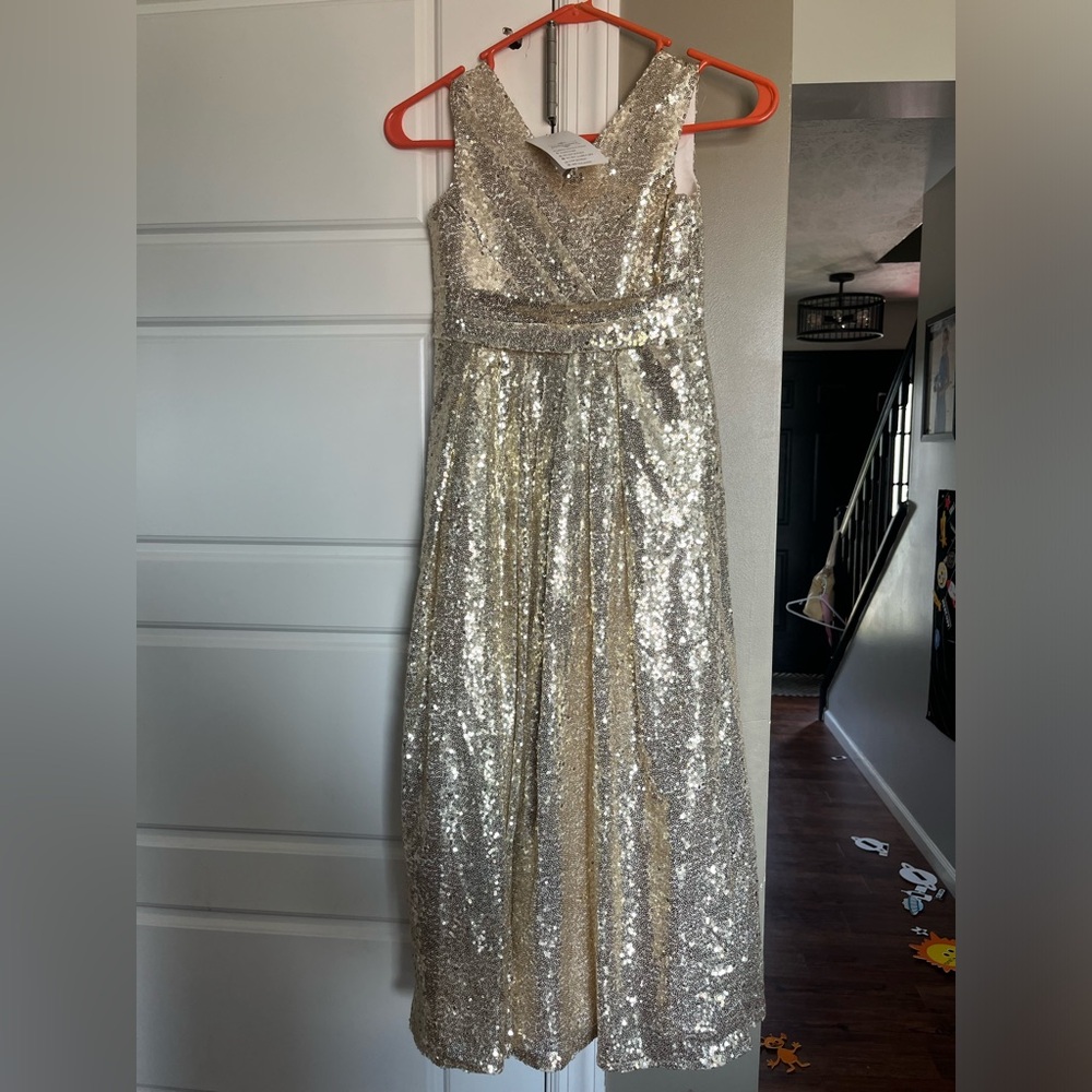 little girls size 6 formal dress.
